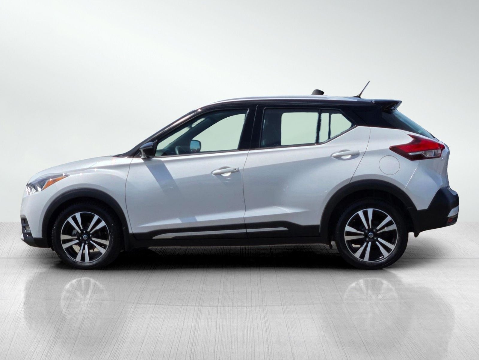 2018 Nissan Kicks SR