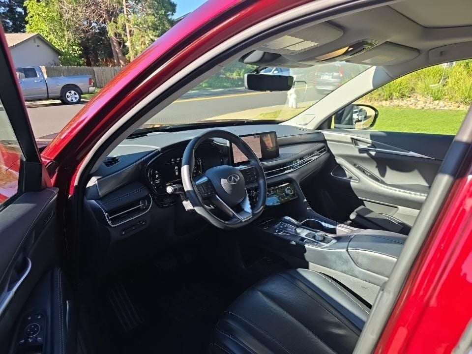 2023 INFINITI QX60 LUXE