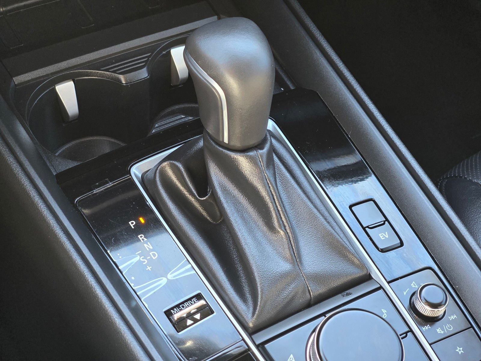2025 Mazda Mazda CX-50 Hybrid Premium