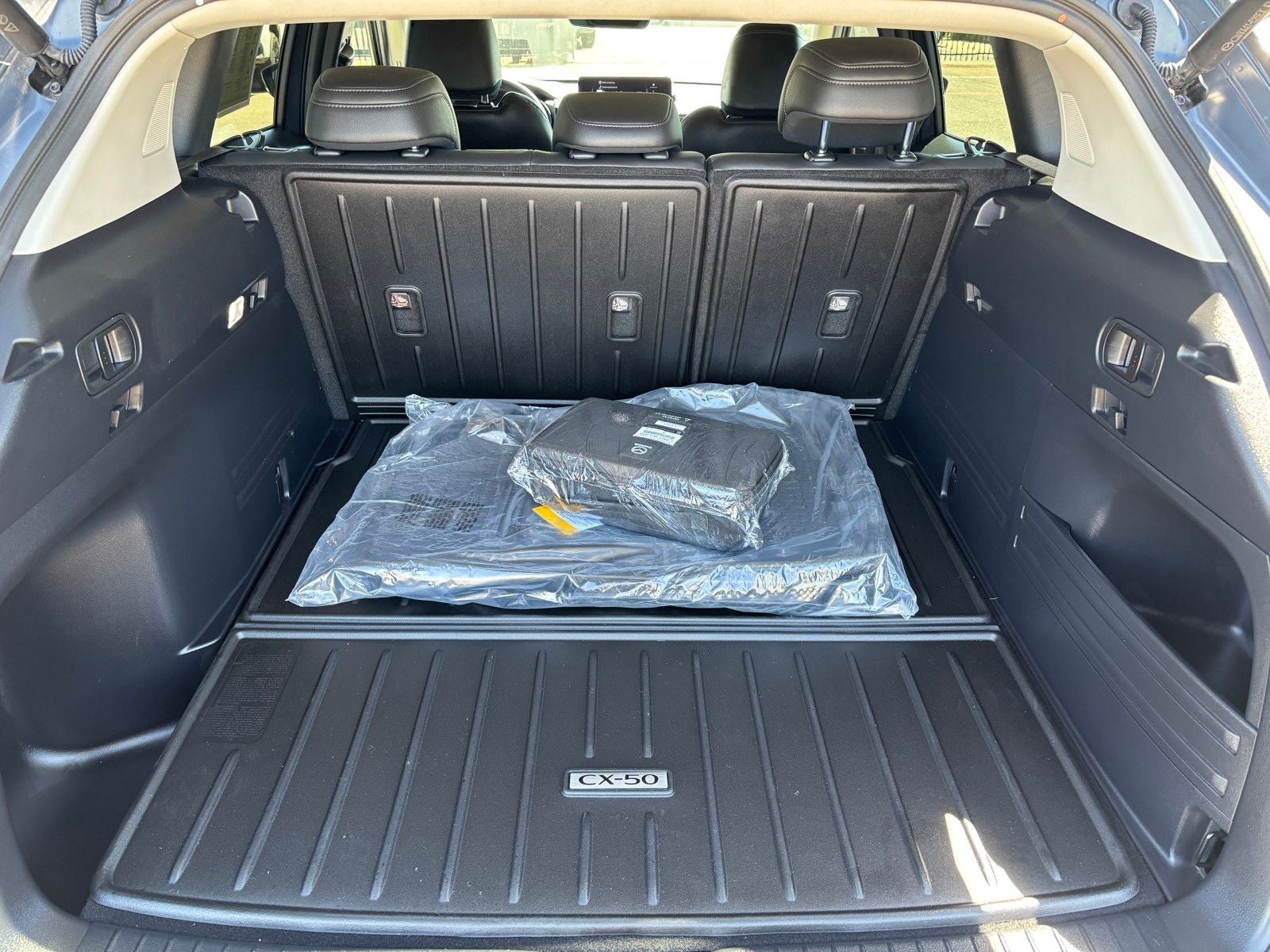2025 Mazda Mazda CX-50 Hybrid Premium Plus