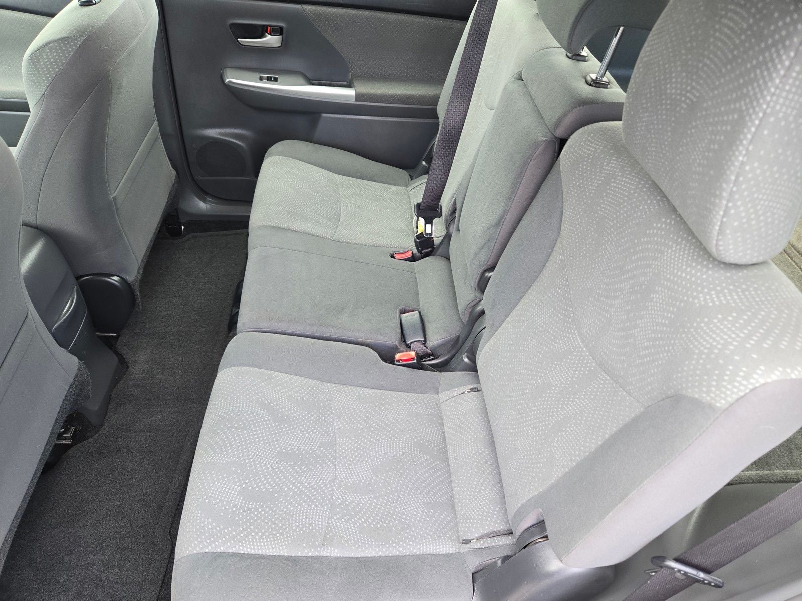 2014 Toyota Prius v Two