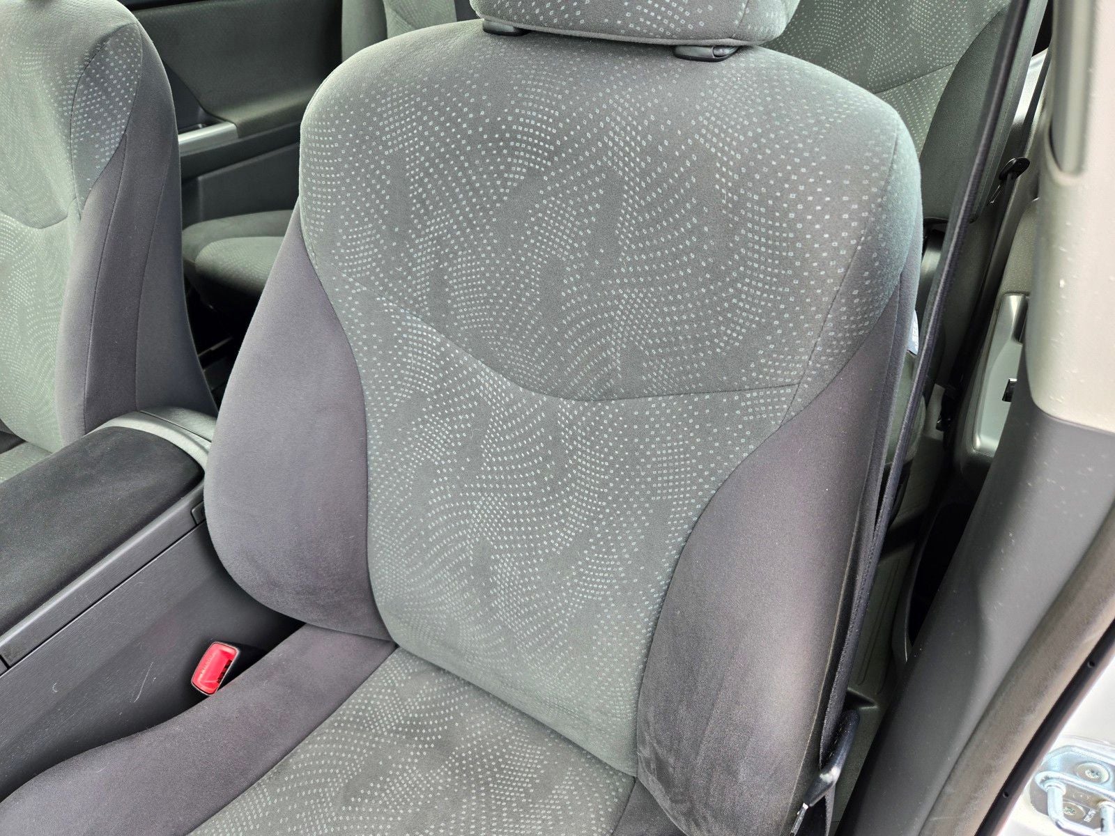 2014 Toyota Prius v Two