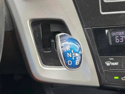 2014 Toyota Prius v Two
