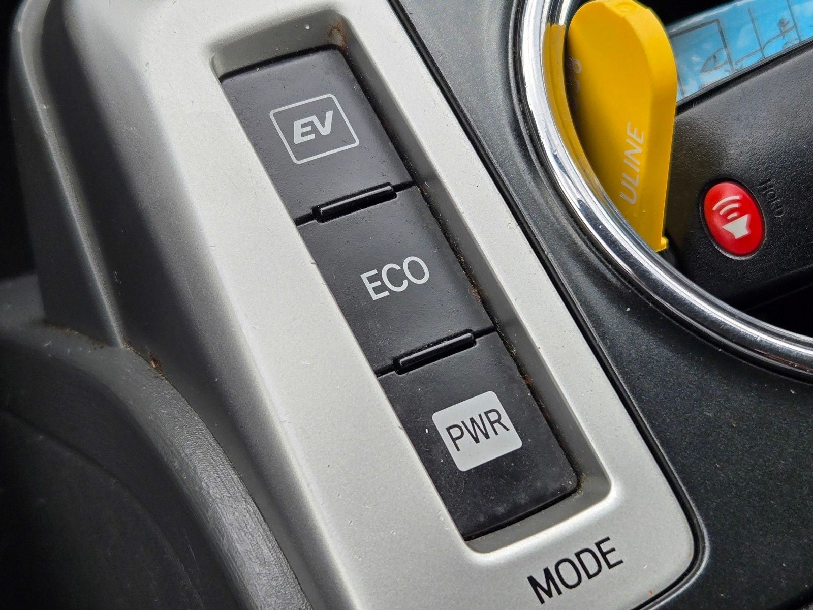 2014 Toyota Prius v Two