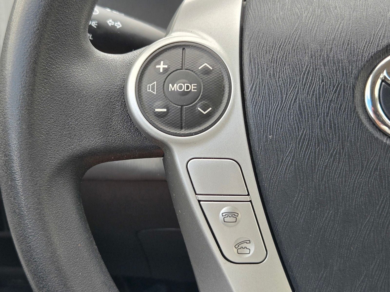 2014 Toyota Prius v Two