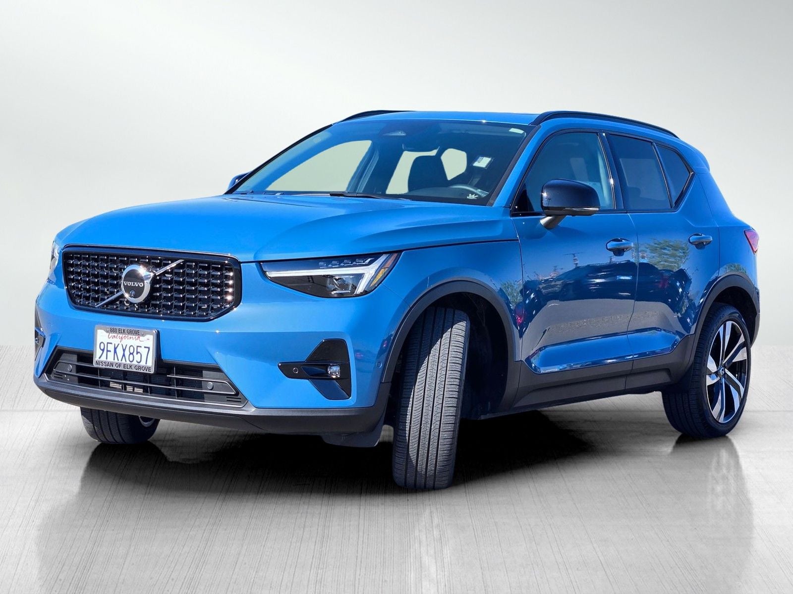 2023 Volvo XC40 Ultimate