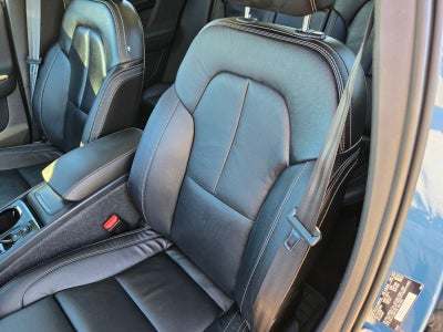 2023 Volvo XC40 Ultimate