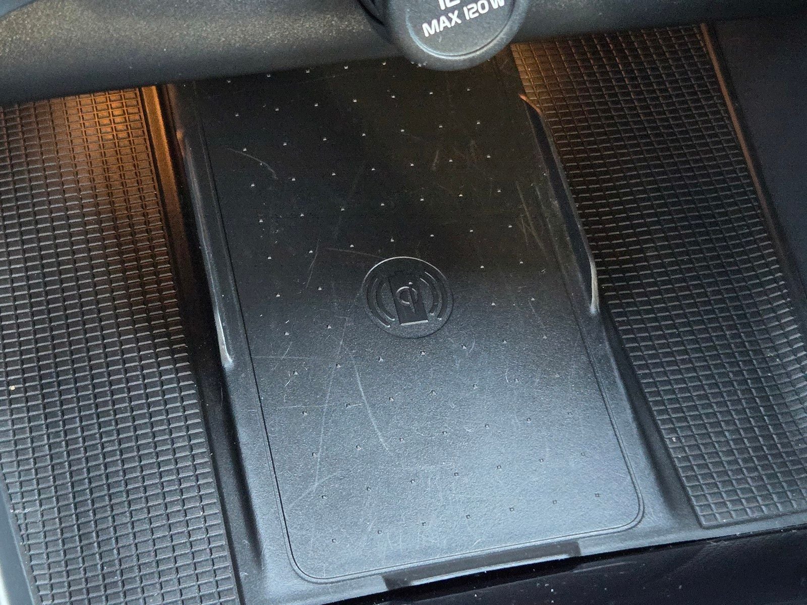 2023 Volvo XC40 Ultimate