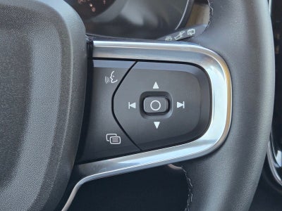 2023 Volvo XC40 Ultimate