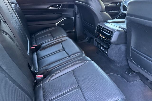2023 Jeep Wagoneer L Series III