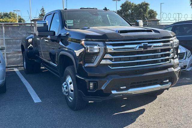 2024 Chevrolet Silverado 3500HD High Country