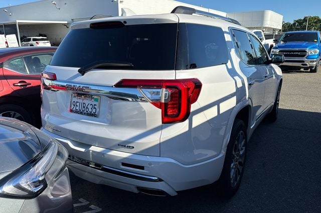 2023 GMC Acadia Denali