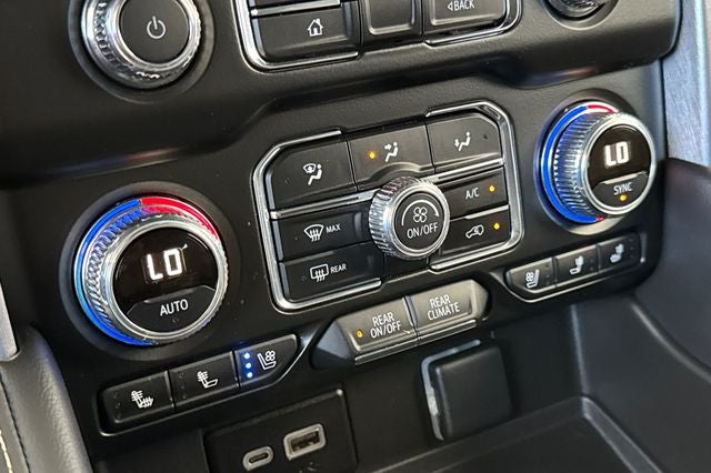 2024 GMC Yukon SLT