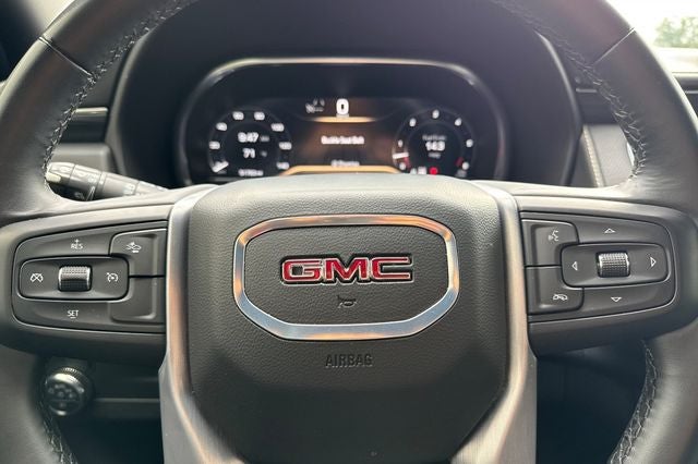 2024 GMC Yukon SLT