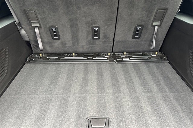 2023 GMC Yukon XL SLE