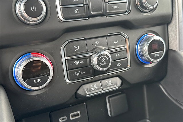 2023 GMC Yukon XL SLE