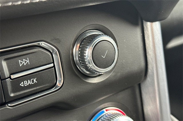 2023 GMC Yukon XL SLE