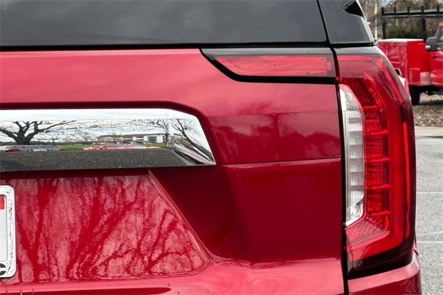 2023 GMC Yukon XL SLE