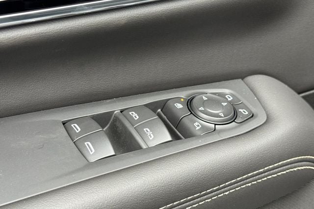 2025 GMC Yukon XL Elevation