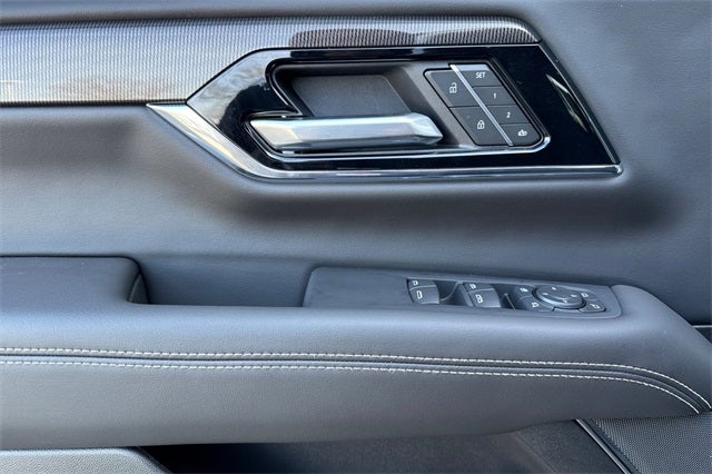 2025 GMC Yukon XL Elevation