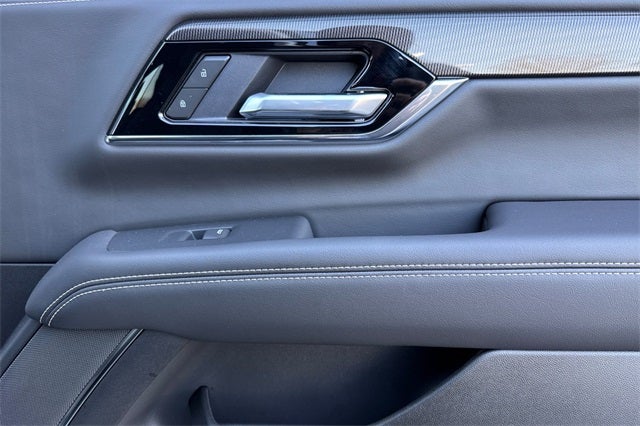 2025 GMC Yukon XL Elevation