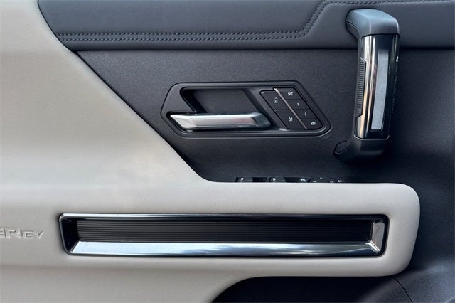 2026 GMC Hummer EV SUV 2X