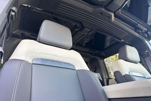 2026 GMC Hummer EV SUV 2X