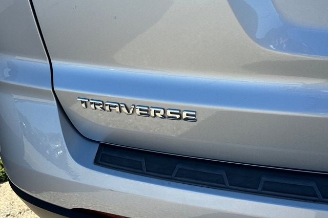 2017 Chevrolet Traverse LS