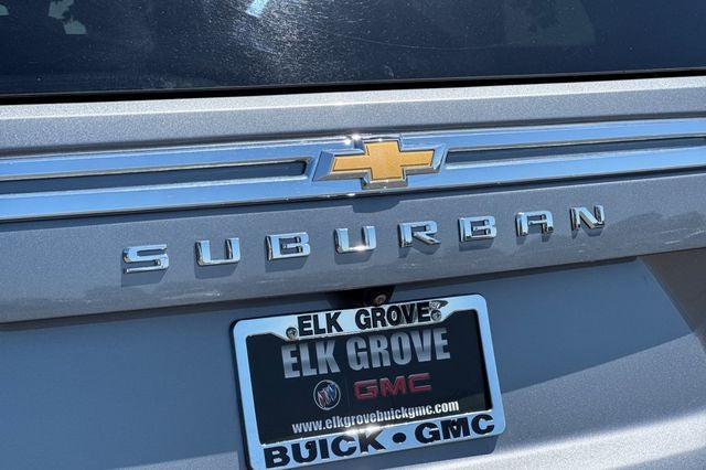2022 Chevrolet Suburban LT