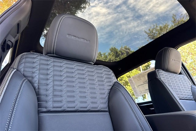 2025 GMC Sierra EV Denali