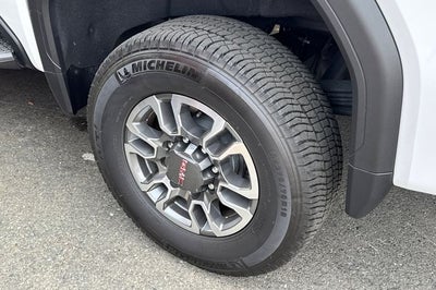 2025 GMC Sierra 2500HD SLT