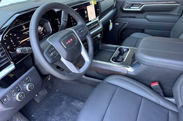 2026 GMC Sierra 2500HD SLT