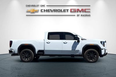 2025 GMC Sierra 2500HD AT4