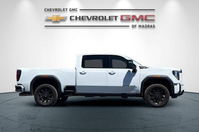 2025 GMC Sierra 2500HD AT4