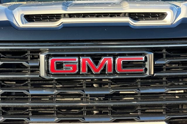 2025 GMC Sierra 2500HD AT4
