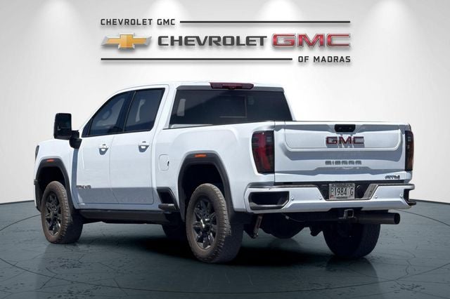 2025 GMC Sierra 2500HD AT4