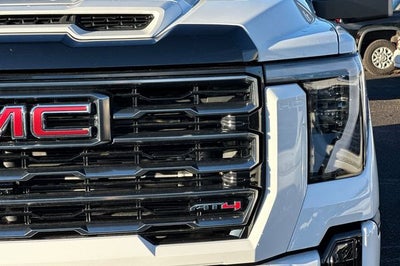 2025 GMC Sierra 2500HD AT4