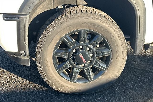 2025 GMC Sierra 2500HD AT4