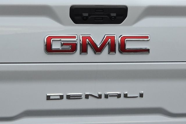 2026 GMC Sierra 2500HD Denali