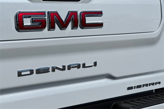 2026 GMC Sierra 2500HD Denali