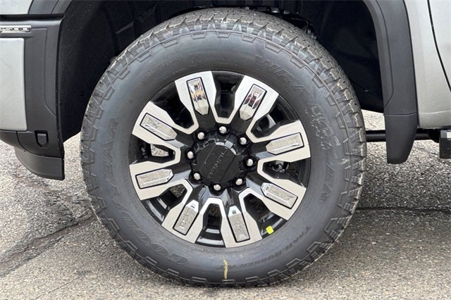 2026 GMC Sierra 2500HD Denali