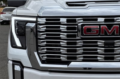 2025 GMC Sierra 3500HD Denali