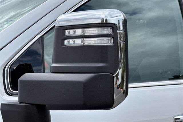 2025 GMC Sierra 3500HD Denali