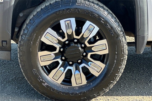 2025 GMC Sierra 3500HD Denali