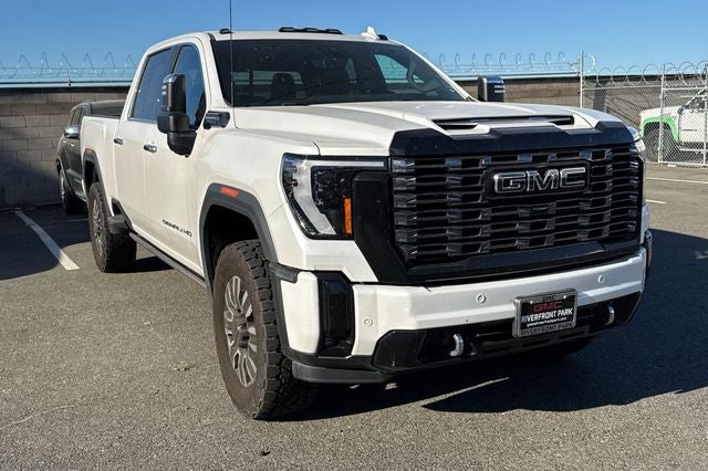 2025 GMC Sierra 2500HD Denali Ultimate