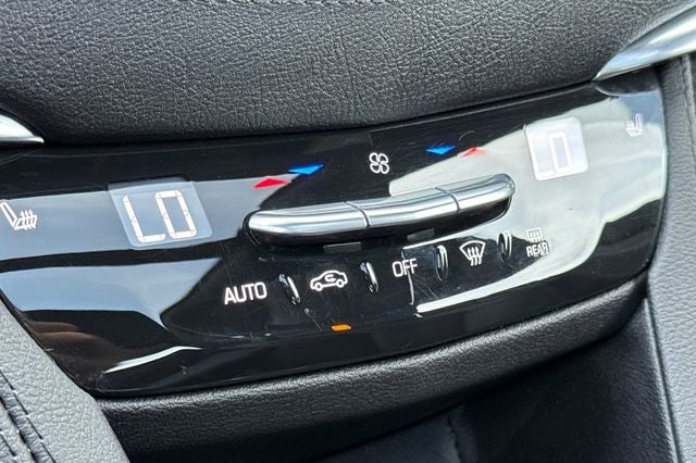2023 Cadillac XT6 Luxury