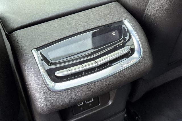 2023 Cadillac XT6 Luxury