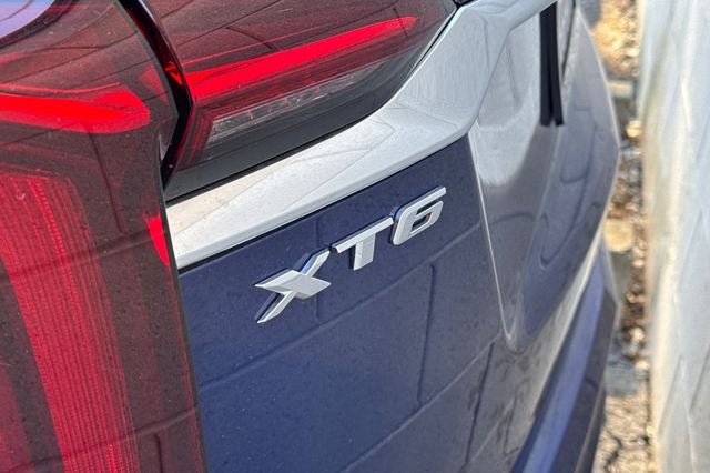 2023 Cadillac XT6 Luxury