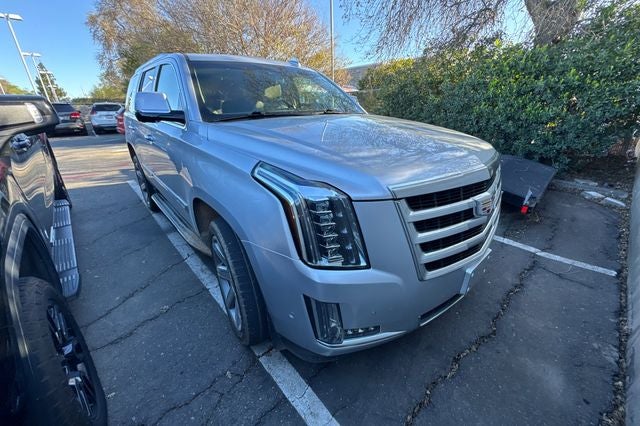 2018 Cadillac Escalade Luxury