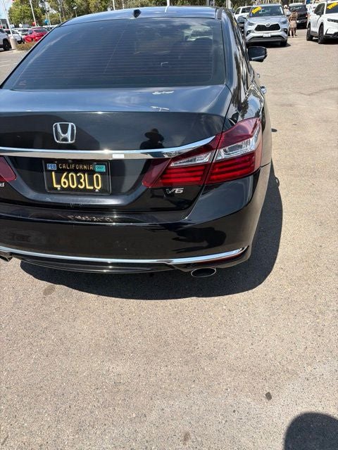 2016 Honda Accord EX-L w/Navigation and Honda Sensing